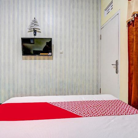Super Oyo 90642 Lancar Homestay Syariah Tlekung Esterno foto