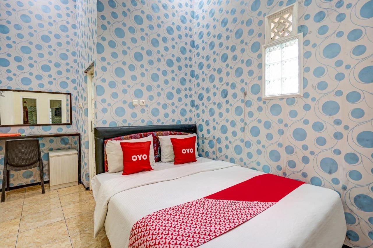 Super Oyo 90642 Lancar Homestay Syariah Tlekung Esterno foto
