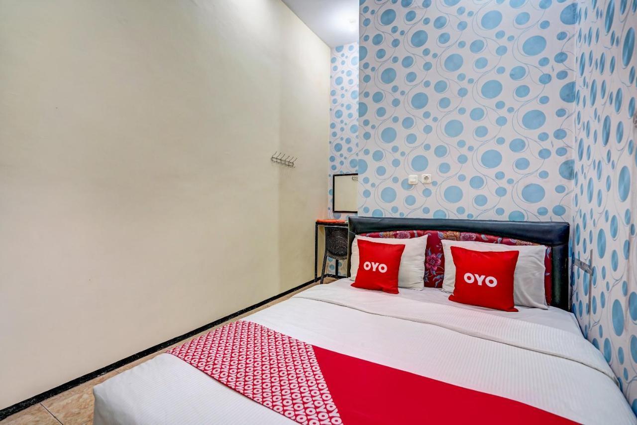 Super Oyo 90642 Lancar Homestay Syariah Tlekung Esterno foto