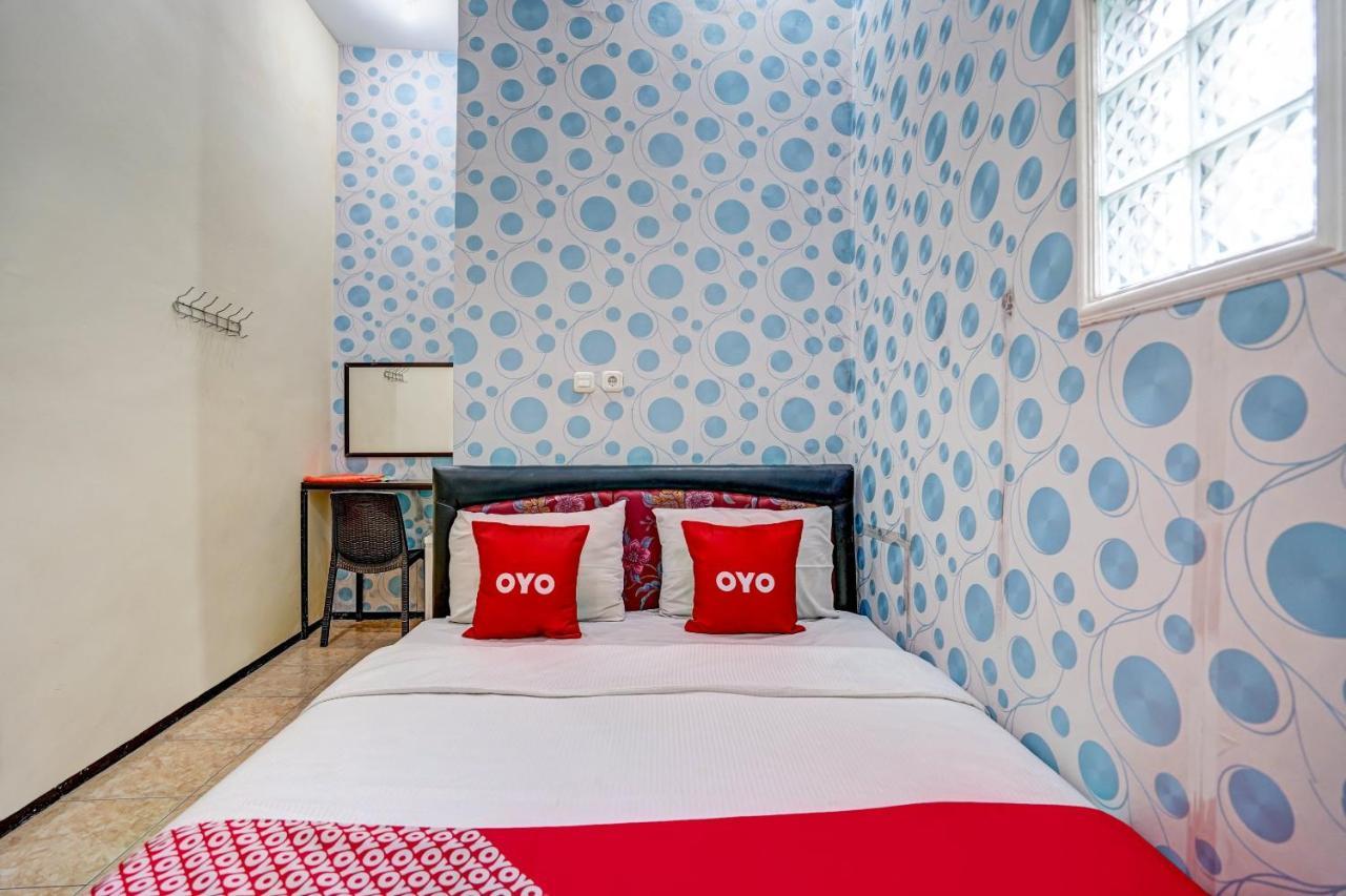 Super Oyo 90642 Lancar Homestay Syariah Tlekung Esterno foto